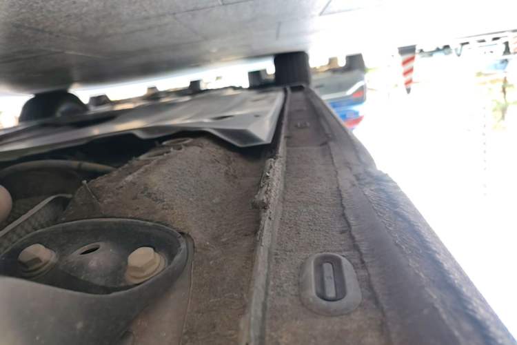 Used Volkswagen Bora 2020 1.5L Automatic Elite Version Left Side Sill