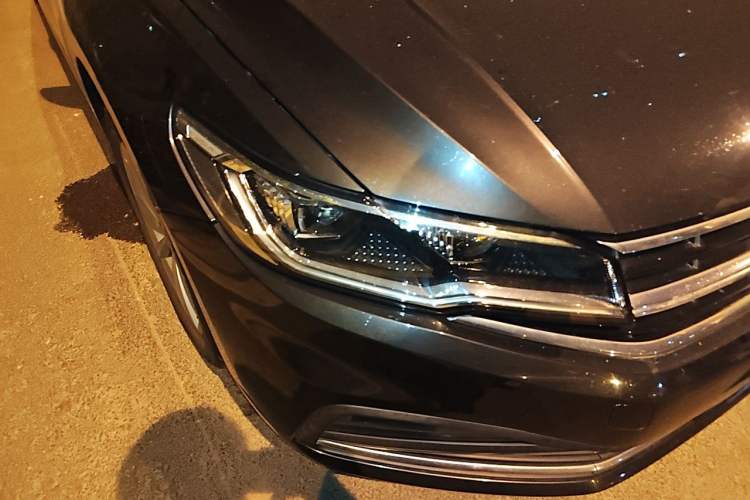 Used Volkswagen Bora 2020 1.5L Automatic Comfort Model Right Front Headlight