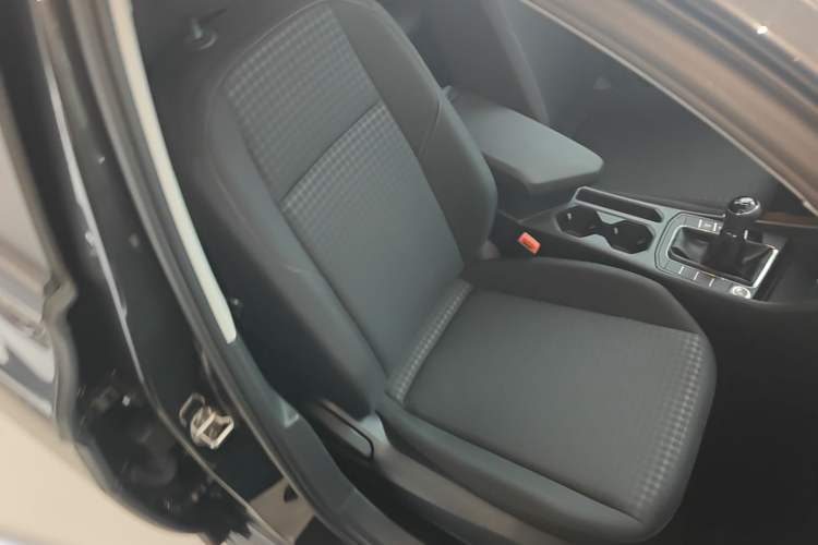 Used Volkswagen Bora 2020 1.5L Manual Fashion Edition Right Front Seat
