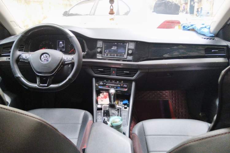 Used Volkswagen Bora 2020 Revised Version 280TSI DSG Elite Edition Center Console