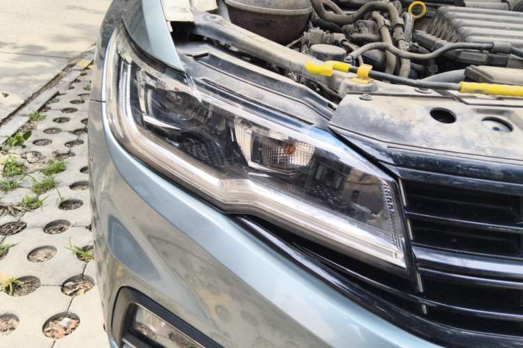 Used Volkswagen Bora 2020 Revised Version 280TSI DSG Elite Edition Right Front Headlight