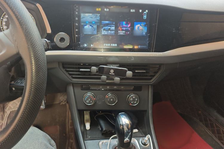 Used Volkswagen Bora 2020 1.5L Automatic Fashion Edition Audio And AC Panel