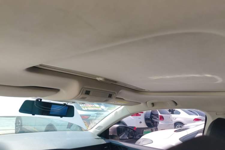 Used Volkswagen Bora 2020 1.5L Automatic Comfort Model Headliner