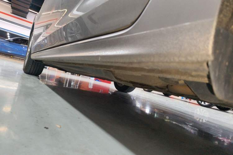 Used Volkswagen Bora 2020 1.5L Manual Fashion Edition Left Side Sill