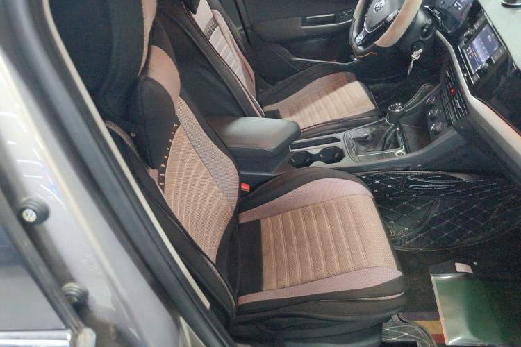 Used Volkswagen Bora 2020 1.5L Manual Fashion Edition Right Front Seat