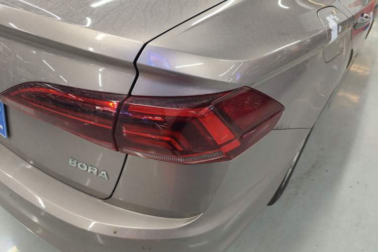 Used Volkswagen Bora 2020 1.5L Manual Fashion Edition Right Rear Taillight