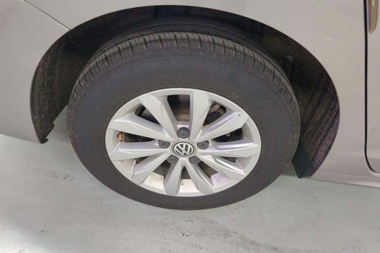 Used Volkswagen Bora 2020 1.5L Manual Fashion Edition Right Rear Wheel Hub