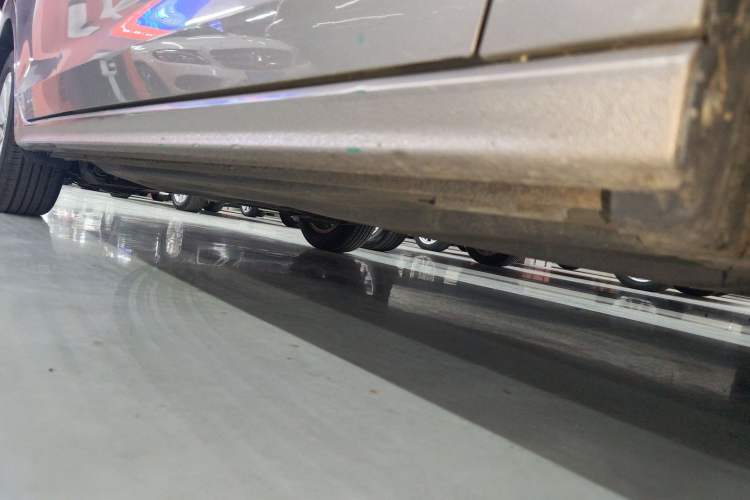 Used Volkswagen Bora 2020 1.5L Manual Fashion Edition Right Side Sill
