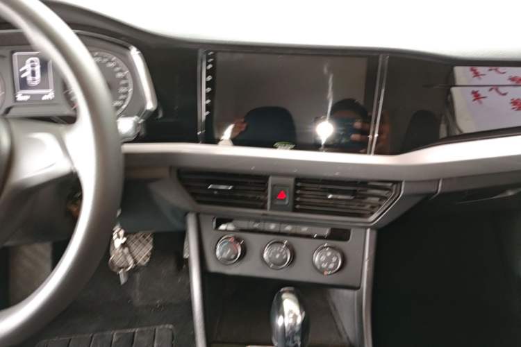 Used Volkswagen Bora 2020 1.5L Automatic Fashion Edition Audio And AC Panel