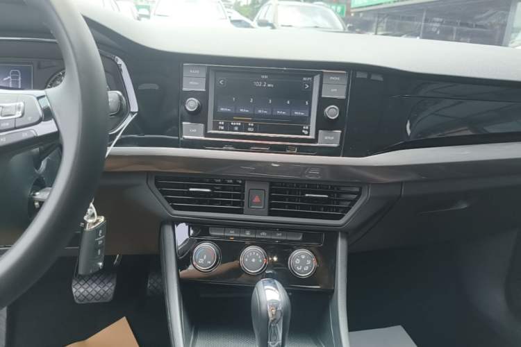 Used Volkswagen Bora 2020 1.5L Automatic Comfort Model Audio And AC Panel