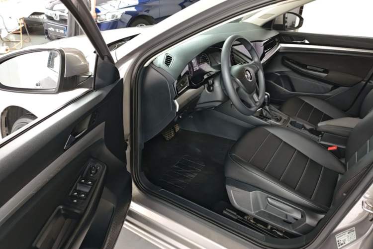 Used Volkswagen Bora 2020 1.5L Automatic Fashion Edition Driver Seat
