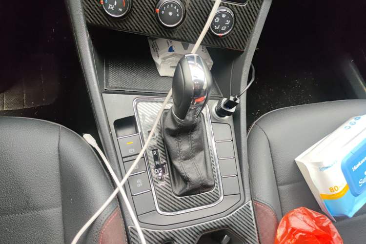 Used Volkswagen Bora 2020 1.5L Automatic Comfort Model Gear Lever