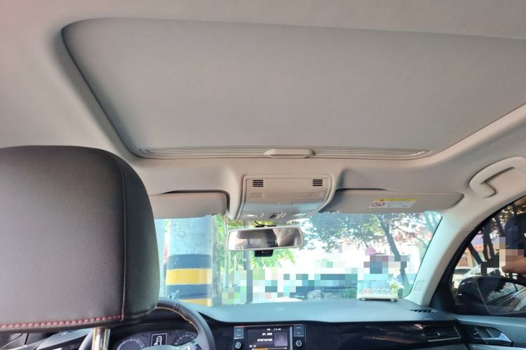 Used Volkswagen Bora 2020 1.5L Automatic Comfort Model Headliner