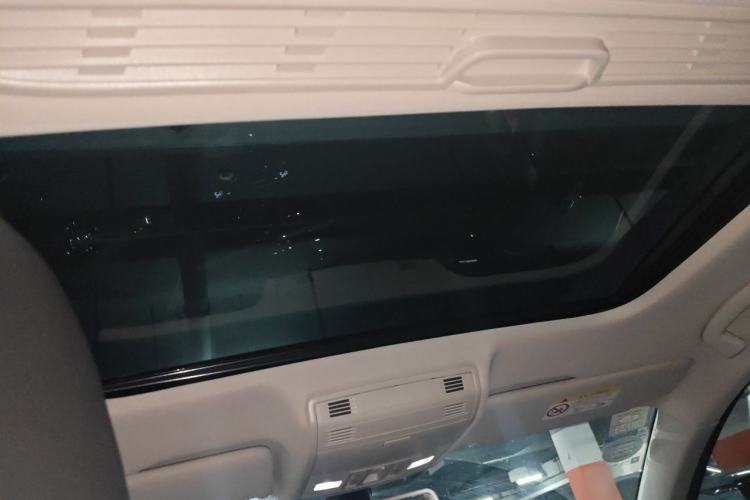 Used Volkswagen Bora 2020 1.5L Automatic Elite Version Headliner
