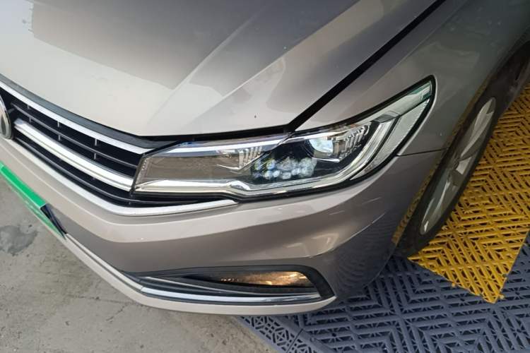 Used Volkswagen Bora 2020 280TSI DSG Elite Edition Left Front Headlight