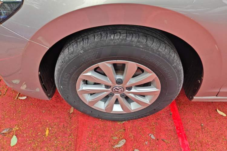 Used Volkswagen Bora 2020 1.5L Automatic Fashion Edition Left Front Wheel Hub