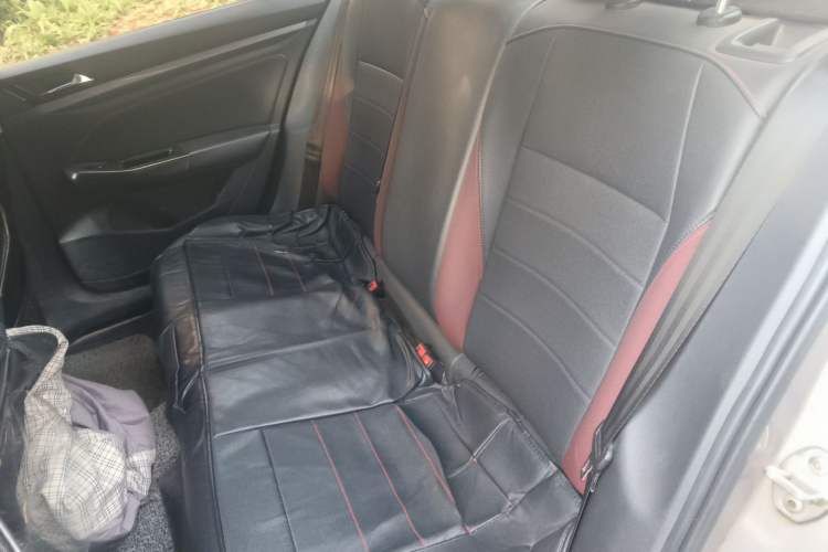 Used Volkswagen Bora 2020 1.5L Automatic Elite Version Left Rear Seat
