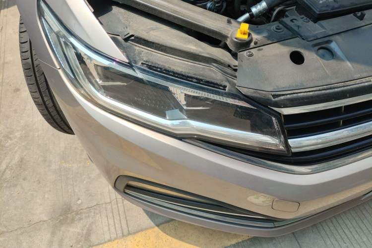 Used Volkswagen Bora 2020 280TSI DSG Elite Edition Right Front Headlight