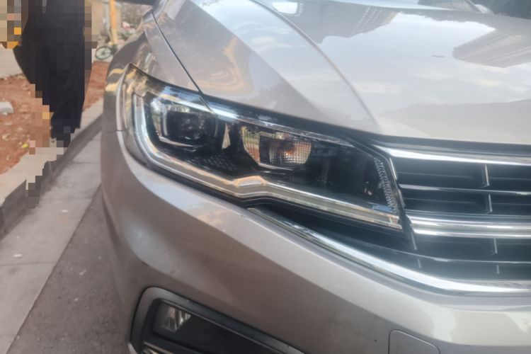 Used Volkswagen Bora 2020 1.5L Automatic Elite Version Right Front Headlight