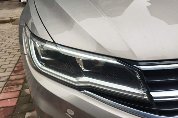 Used Volkswagen Bora 2020 1.5L Automatic Comfort Model Right Front Headlight