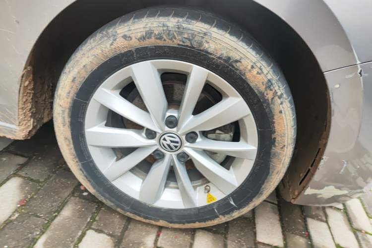 Used Volkswagen Bora 2020 1.5L Automatic Comfort Model Right Front Wheel Hub