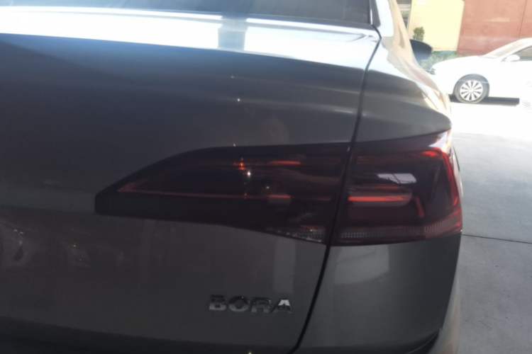 Used Volkswagen Bora 2020 1.5L Manual Fashion Edition Right Rear Taillight