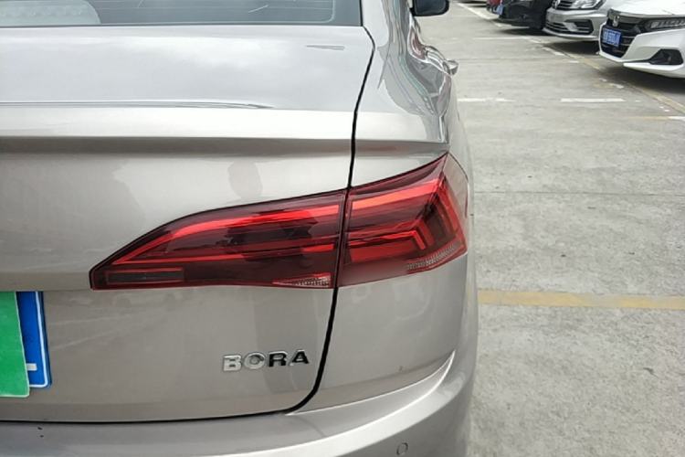 Used Volkswagen Bora 2020 1.5L Automatic Fashion Edition Right Rear Taillight