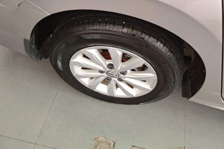 Used Volkswagen Bora 2020 1.5L Automatic Fashion Edition Right Rear Wheel Hub