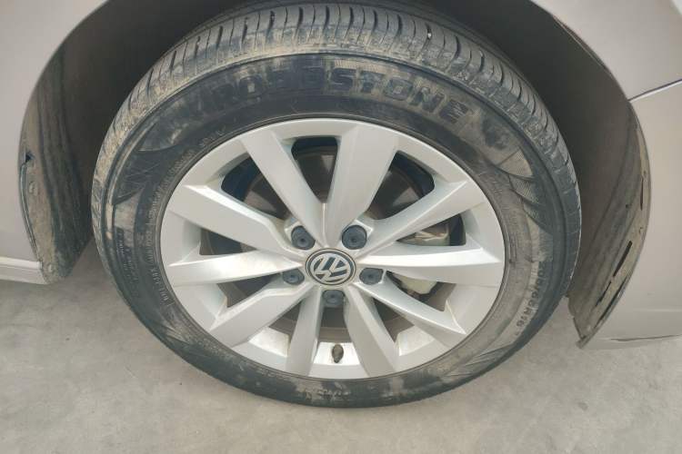Used Volkswagen Bora 2020 1.5L Automatic Comfort Model Right Rear Wheel Hub