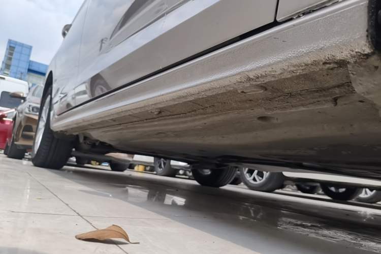 Used Volkswagen Bora 2020 1.5L Automatic Comfort Model Right Side Sill
