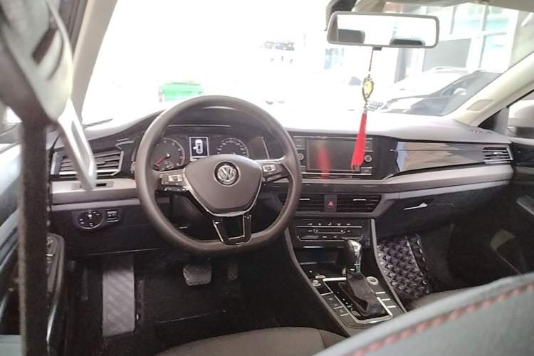 Used Volkswagen Bora 2020 1.5L Automatic Elite Version Steering Wheel