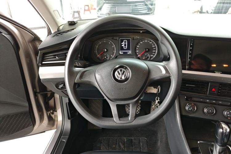 Used Volkswagen Bora 2020 1.5L Automatic Fashion Edition Steering Wheel