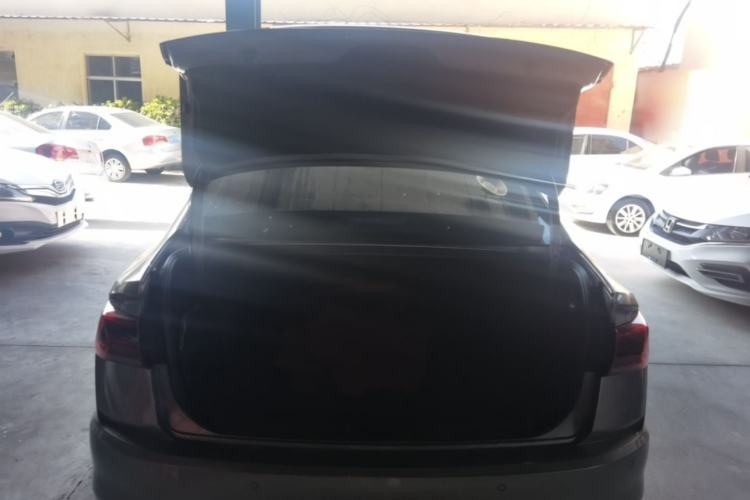 Used Volkswagen Bora 2020 1.5L Manual Fashion Edition Trunk