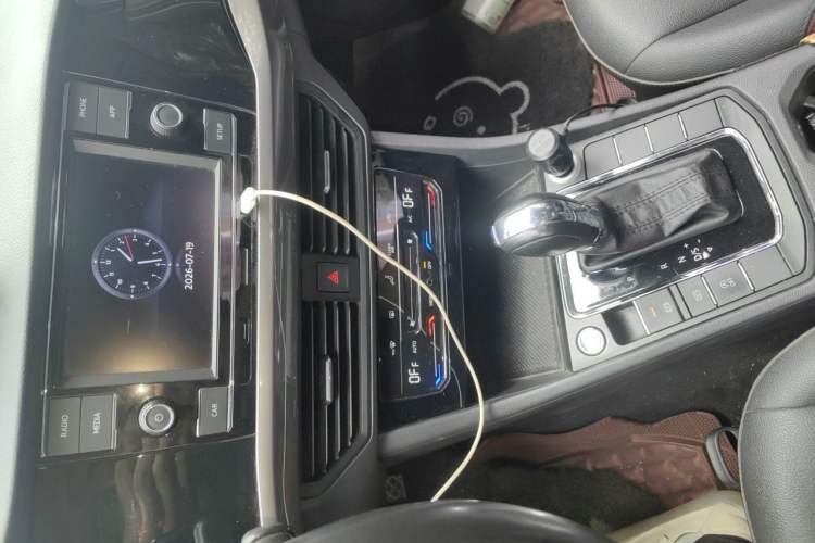Used Volkswagen Bora 2020 1.5L Automatic Elite Version Audio And AC Panel