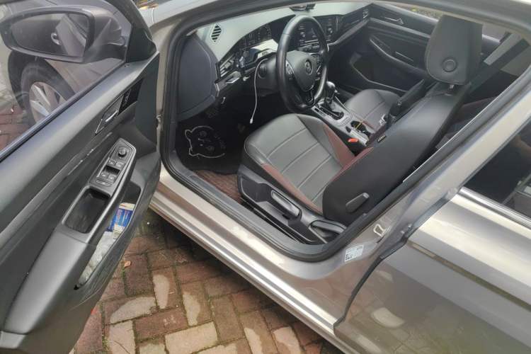 Used Volkswagen Bora 2020 1.5L Automatic Elite Version Driver Seat