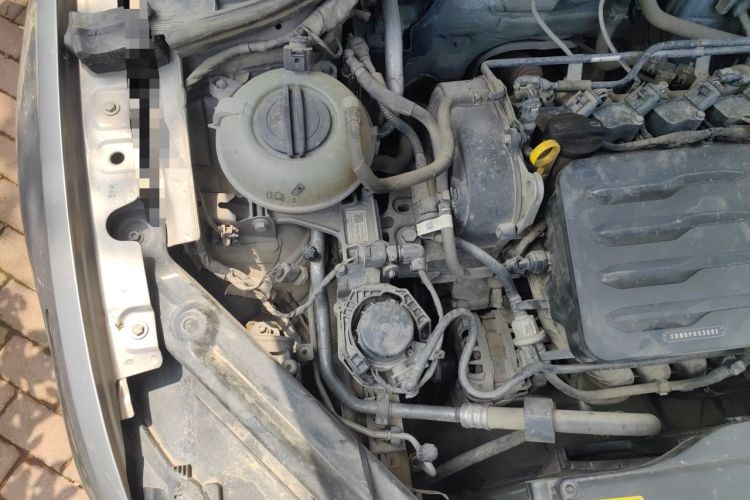 Used Volkswagen Bora 2020 1.5L Automatic Elite Version Engine Bay Right