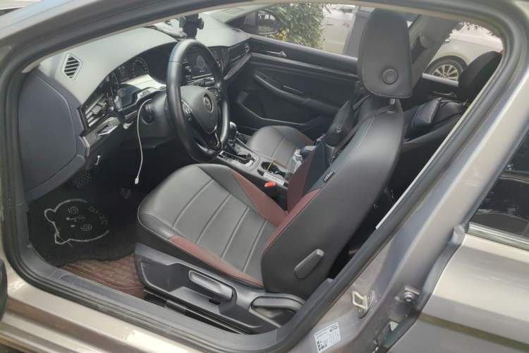 Used Volkswagen Bora 2020 1.5L Automatic Elite Version Left Front Seat
