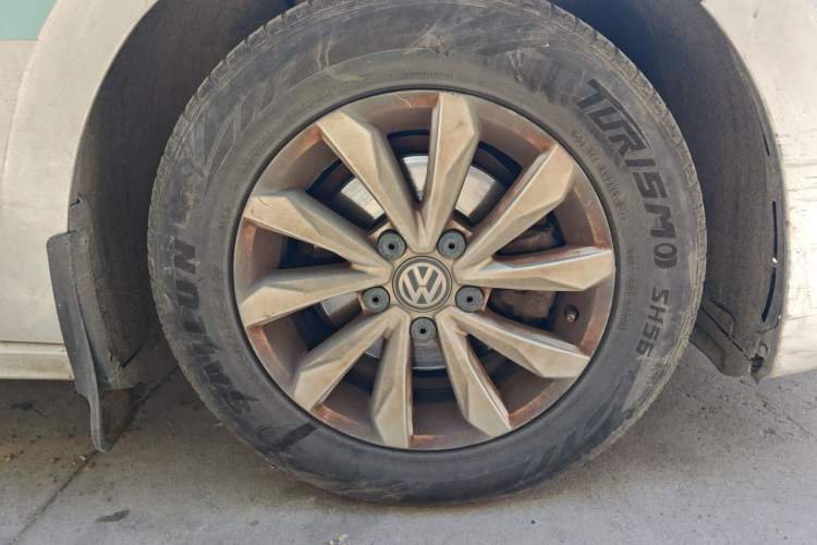 Used Volkswagen Bora 2020 1.5L Manual Fashion Edition Right Front Wheel Hub
