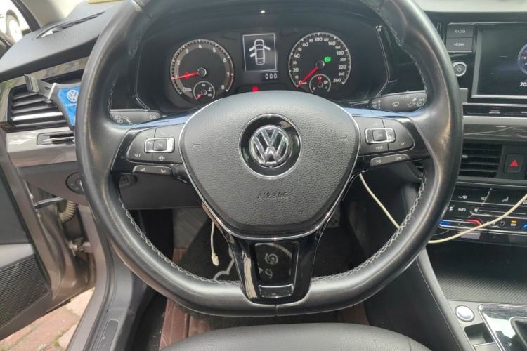 Used Volkswagen Bora 2020 1.5L Automatic Elite Version Steering Wheel