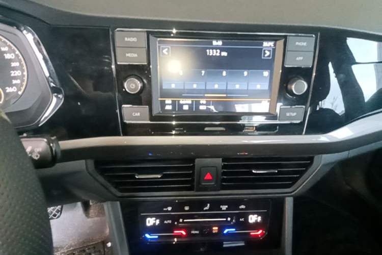 Used Volkswagen Bora 2020 1.5L Automatic Elite Version Audio And AC Panel