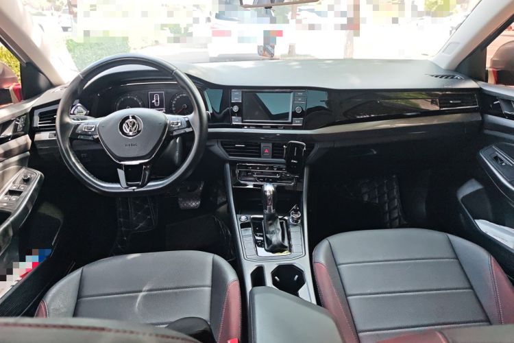 Used Volkswagen Bora 2020 1.5L Automatic Elite Version Center Console