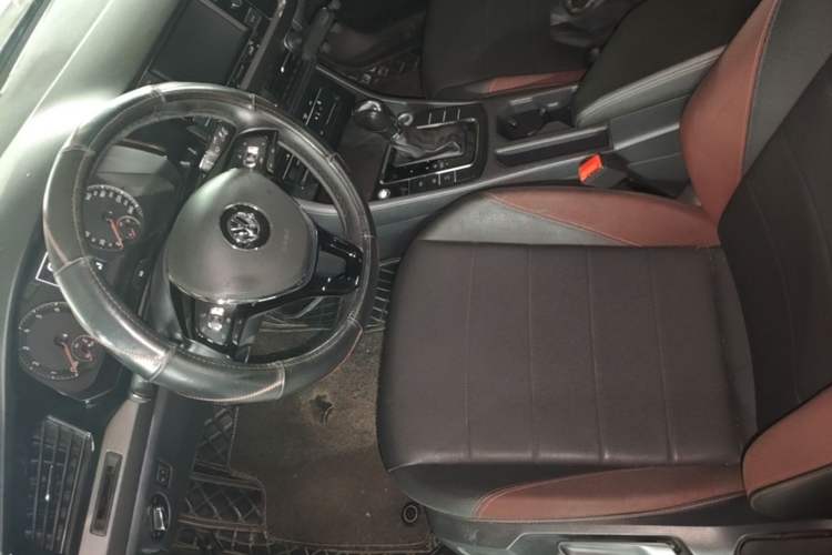 Used Volkswagen Bora 2020 1.5L Automatic Elite Version Driver Seat