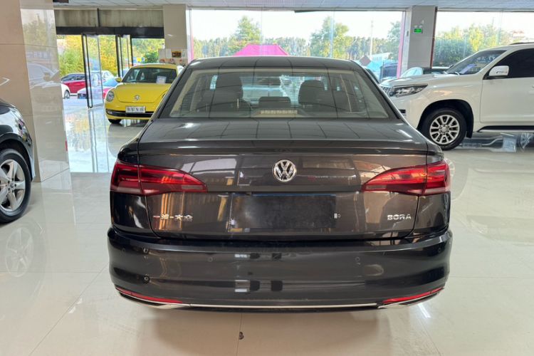 Used Volkswagen Bora 2020 1.5L Manual Fashion Edition Exterior 1
