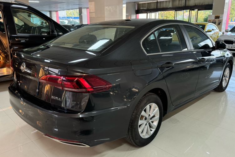 Used Volkswagen Bora 2020 1.5L Manual Fashion Edition Exterior 5