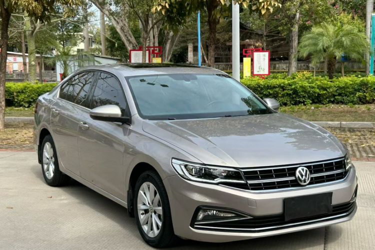 Used Volkswagen Bora 2020 1.5L Automatic Elite Version Exterior 5