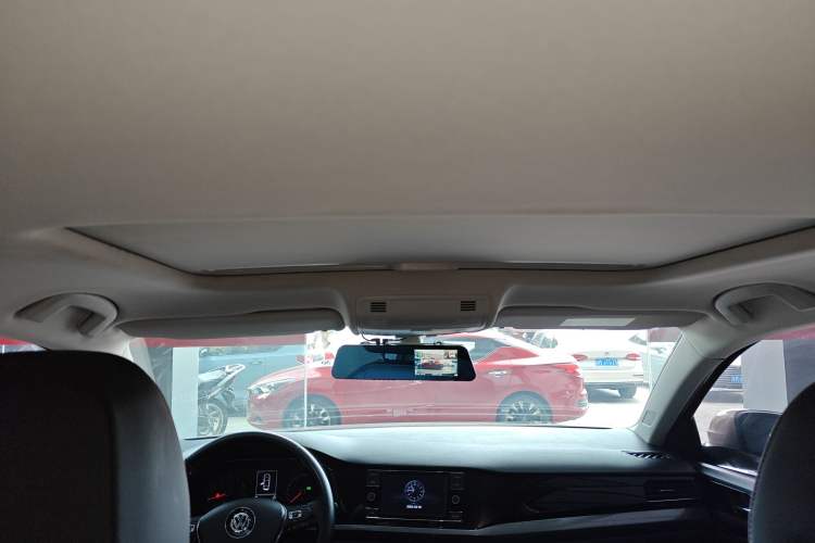 Used Volkswagen Bora 2020 1.5L Automatic Elite Version Headliner