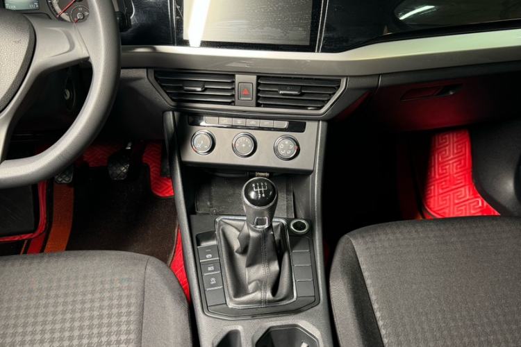 Used Volkswagen Bora 2020 1.5L Manual Fashion Edition Interior 10