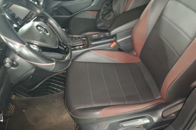 Used Volkswagen Bora 2020 1.5L Automatic Elite Version Left Front Seat