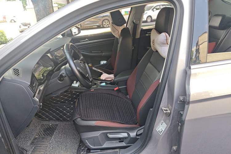 Used Volkswagen Bora 2020 1.5L Automatic Elite Version Left Front Seat