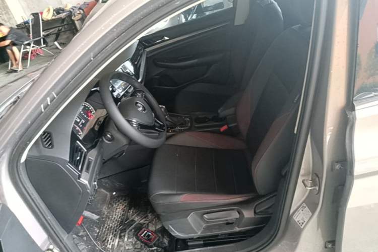 Used Volkswagen Bora 2020 1.5L Automatic Elite Version Left Front Seat